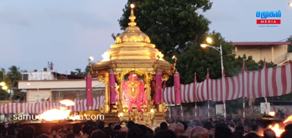 நல்லூர் ஆலய மஹோற்சவத்தின் தங்கரத  திருவிழா! samugammedia 