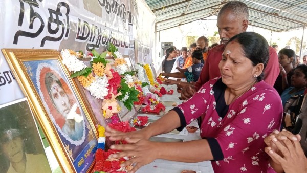 குமாரபுரம் படுகொலை சம்பவத்தின் 28 ஆண்டு நினைவு தினம் அனுஸ்டிப்பு 