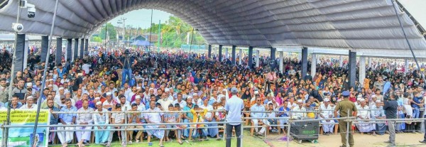 சஜித்துக்கும் அநுரவுக்கும்  தக்க பாடம் புகட்ட வேண்டும்- மக்களிடம் ரணில் பகிரங்கக் கோரிக்கை! 