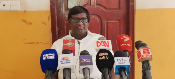 இருப்பை பாதுகாக்க தமிழ்க் கட்சிகள் அணி திரளுங்கள்! - சிவமோகன் அழைப்பு 