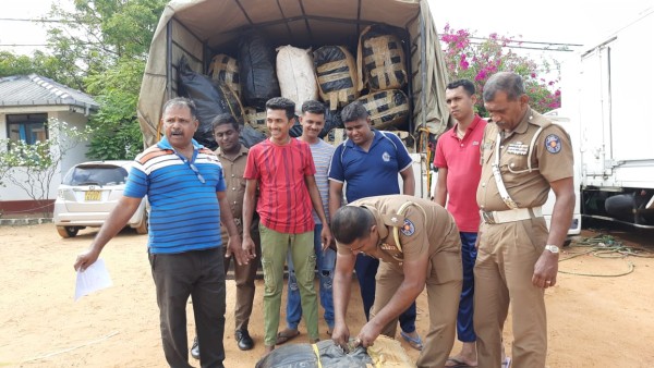 பீடி இலைகளை கடத்துவதற்கு முற்பட்ட சிலர் தப்பியோட்டம்; ஒருவர் கைது 