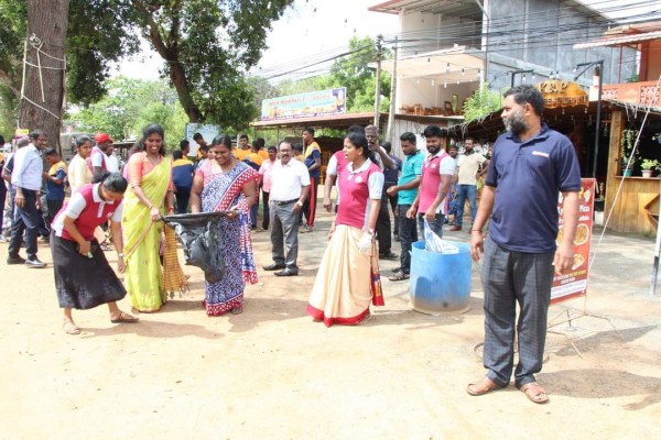 கிளிநொச்சி நகரின் பல இடங்களில் டெங்கு ஒழிப்பு நடவடிக்கை 