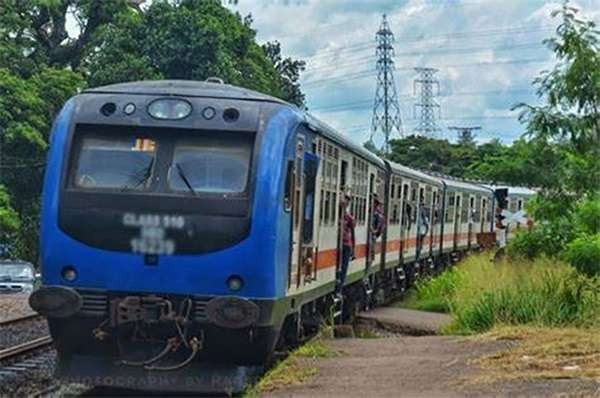 ரயில்வே துறையின் பாதுகாப்புக்கு அச்சுறுத்தல் - விலகும் அதிகாரிகள் 