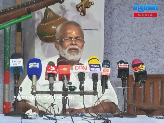 13 ஐ நடைமுறைப்படுத்த மூன்று வழிமுறைகள் : இதை நடைமுறைப்படுத்துவதே இலங்கைத் தீவுக்கு நன்மைதரும் - டக்ளஸ் 