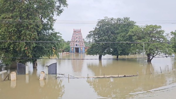 அதிகரித்து வரும் குளங்களின் நீர்மட்டம் - வெள்ளத்தில் மூழ்கிய நாட்டின் பல பகுதிகள் 