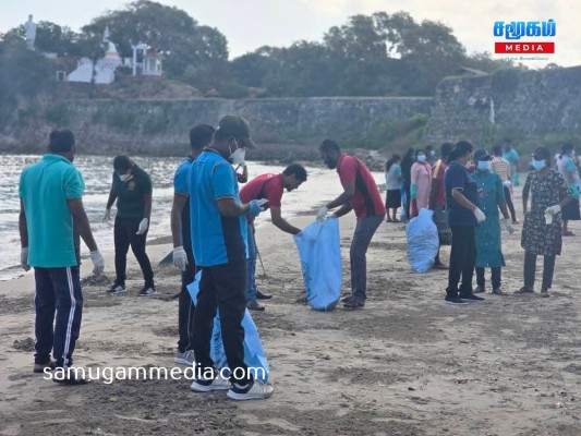 திருகோணமலையில் கிளீன் ஸ்ரீலங்கா வேலைத்திட்டம் 