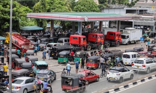 எரிபொருள் தட்டுப்பாடு இல்லை; வதந்திகனை நம்ப வேண்டாமென அறிவிப்பு 