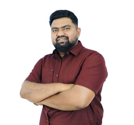 போக்குவரத்திற்கு இடையூறாக உள்ள நடைபாதை வியாபார நிலையங்கள் அகற்றப்படும்! வேட்பாளர் கார்த்தீபன்! 