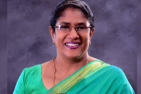 இப்போதாவது அரசாங்கம் பதவி விலக வேண்டும்! தலதா அத்துகோரல பகிரங்க சவால் 
