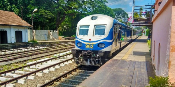 வடக்கு ரயில் சேவைகள் மீண்டும் நிறுத்தம்! 