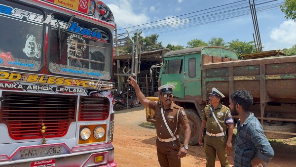 வவுனியாவில் அதிரடி சோதனை; 13 வாகன சாரதிகளுக்கு எதிராக குற்றப்பத்திரம் 