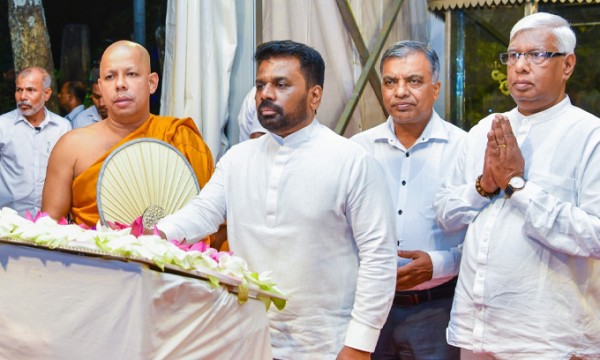 வரலாற்று பாரம்பரியத்தின் அடிப்டையில் மாத்திரமே நாட்டை முன்னோக்கி கொண்டு செல்ல முடியும்! ஜனாதிபதி 