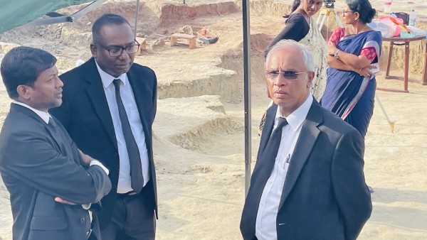 புதைகுழிகளை ஆய்வு செய்ய கூடிய பொறிமுறை இலங்கையில் இன்னமும் இல்லை; சர்வதேச நிபுணத்துவ மேற்பார்வை வேண்டும்! சுமந்திரன் வலியுறுத்து 