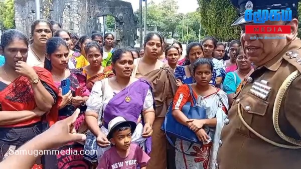 வாழ்வை மீட்க போராட்டத்தில் குதித்த  ஆசிரியர்கள்; ஜனவரிக்குள் தீர்வு கிடைக்கும்  உறுதியளித்த ஆளுநர்! 