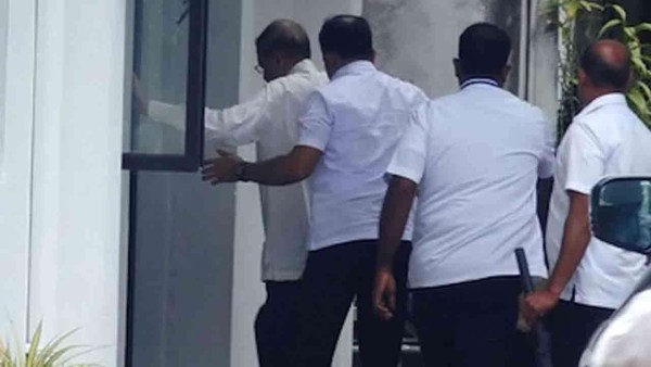 முன்னாள் ஜனாதிபதி மைத்திரி இலஞ்ச ஒழிப்பு  ஆணைக்குழுவில் முன்னிலை! 