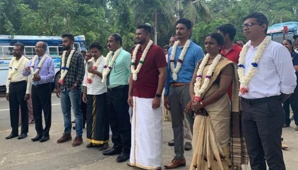 இளைஞர் பரிமாற்று வேலைத்திட்டம் ; சகோதர மொழி பேசும் இளைஞர்கள், யுவதிகளுக்கு யாழில் வரவேற்பு 