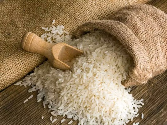 டிட்வா சூறாவளியால் அழிந்த நெற்பயிர்கள்; சில அரிசி வகைகளுக்கு தட்டுப்பாடு! 