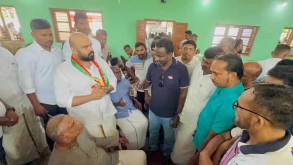 இடமாற்றத்திற்கு எதிராக அணி திரளும் அபிவிருத்தி உத்தியோகத்தர்கள்! 