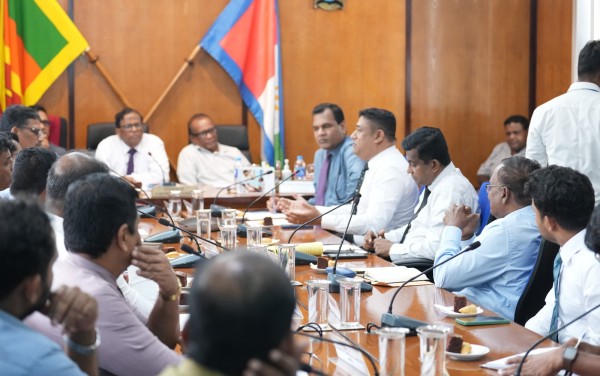 பலாலி விமான நிலையத்தில் விசேட காட்சிக்கூடமொன்றை நிறுவுவதற்கு தீர்மானம்! 