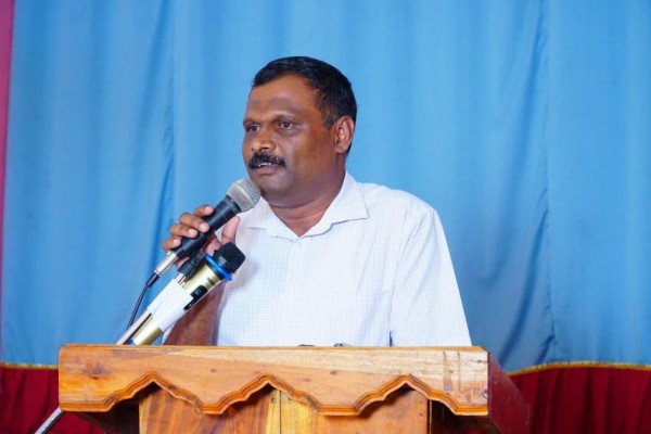 சிறுநீரகத்தை விற்கும் நிலைக்கு தள்ளப்பட்ட முன்னாள் பெண் போராளி; உடனடியாக தண்டிக்கப்பட வேண்டும்! வேந்தன் கண்டனம்.! 