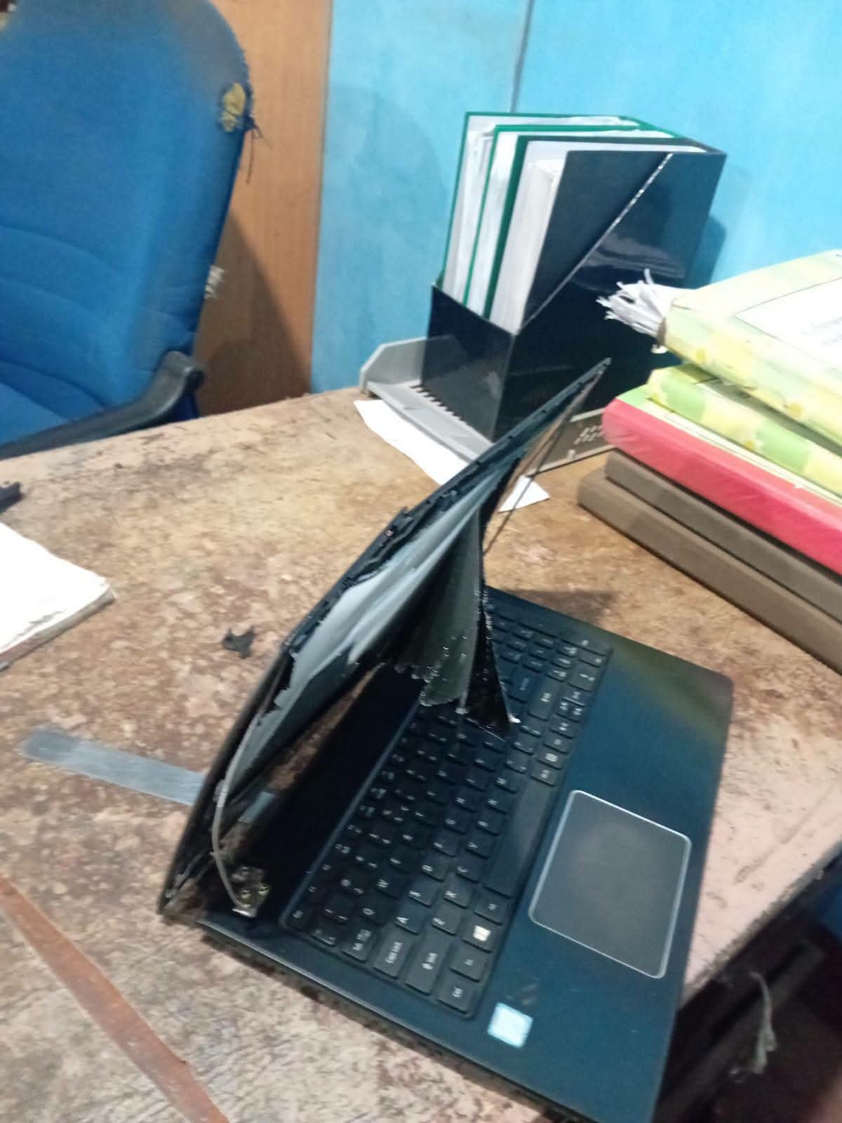 இரத்தக்களரியான இலங்கை சிறைகள்; பலி எண்ணிக்கை உயர்வு! கூரை மீது ஏறி போராட்டம் 6