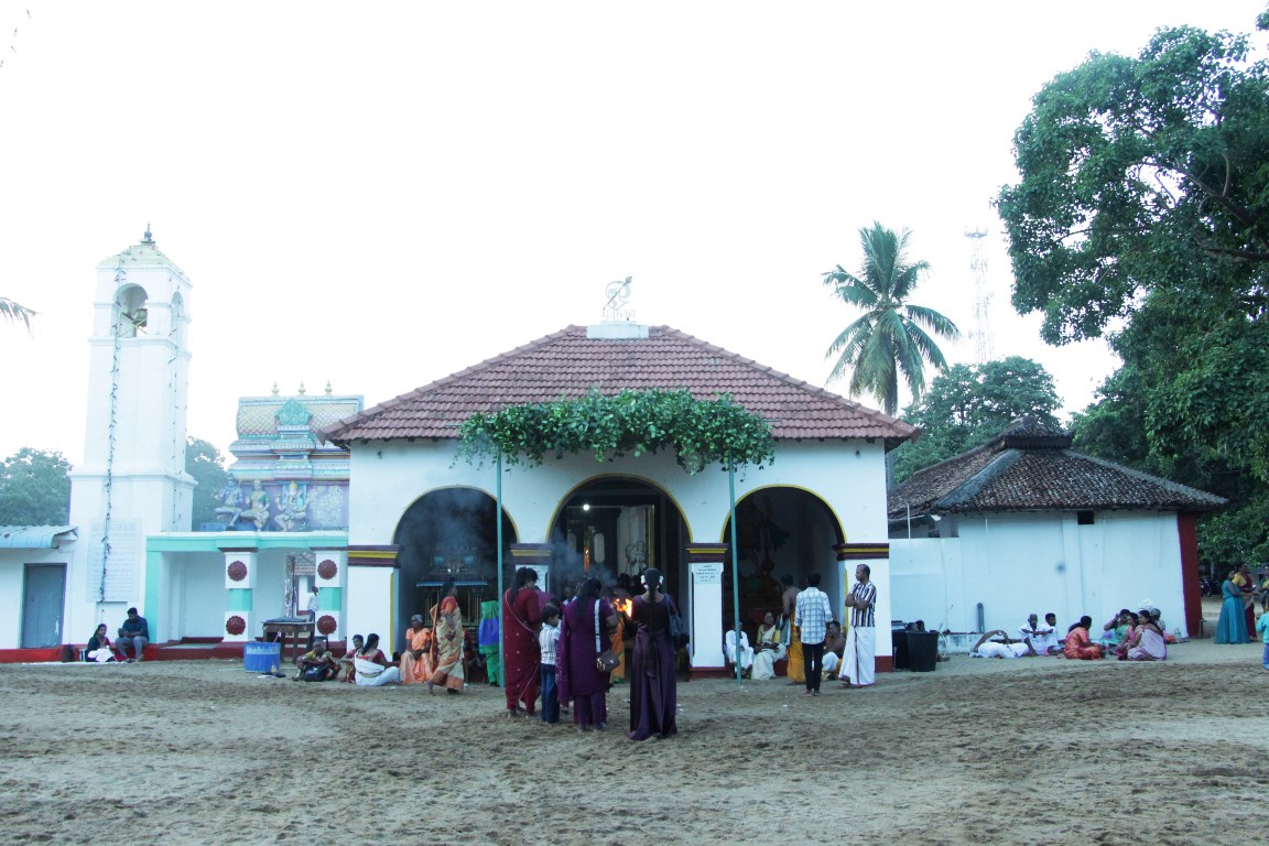 ஆயிரக்கணக்கான பக்தர்கள் புடைசூழ மண்டூர் கந்தசுவாமி ஆலய திருவிழா ஆரம்பம் 9